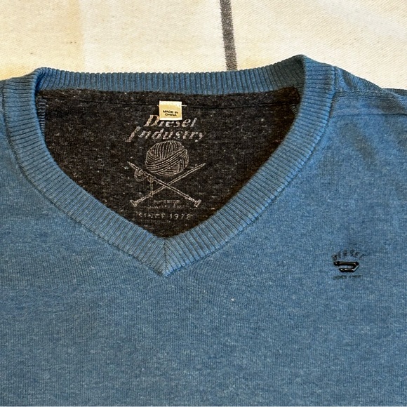 Diesel V-Neck Cotton Sweater - Size M - Picture 7 of 7